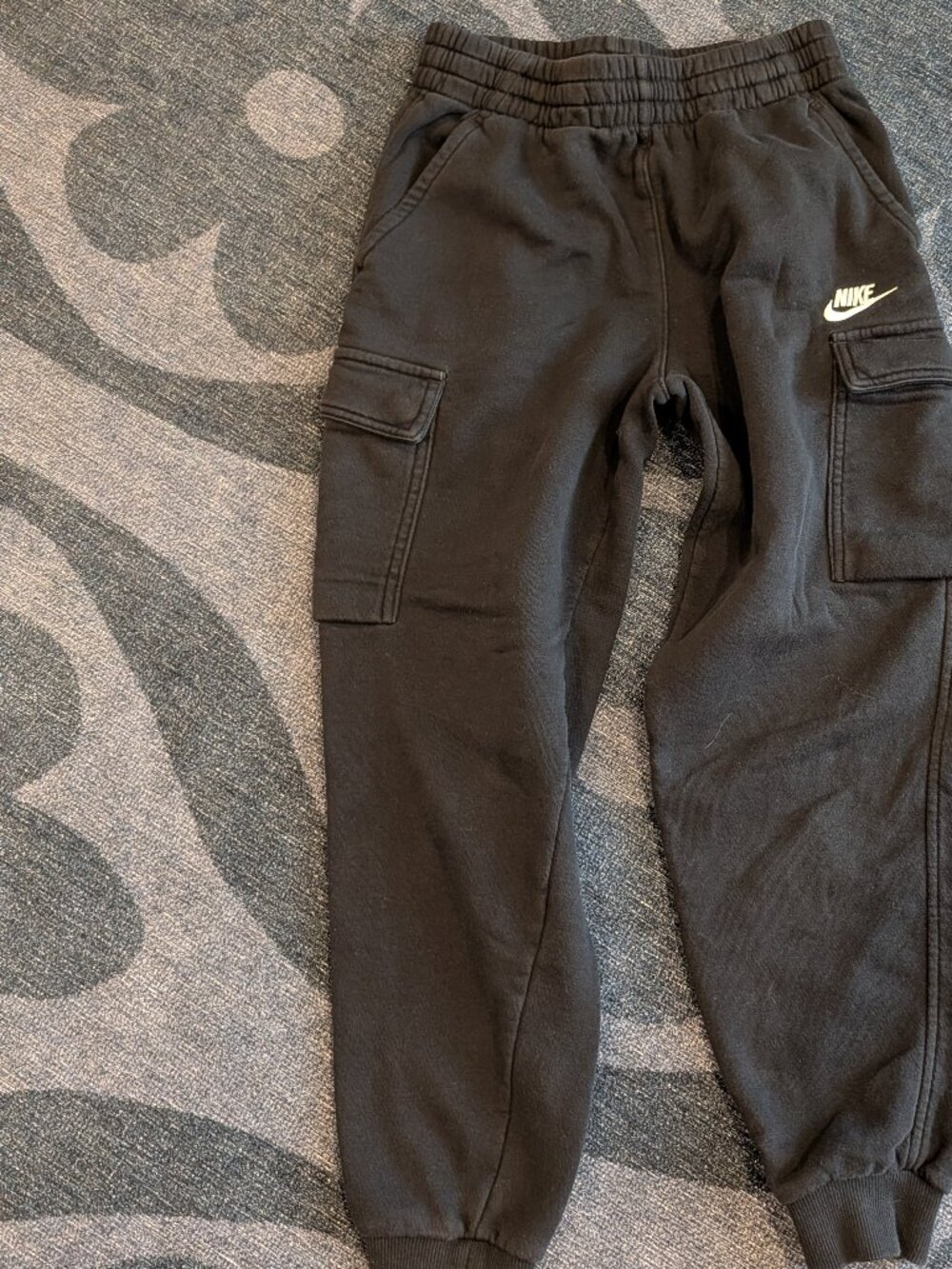 Boys Nike Cargo Sweatpants - Size Large